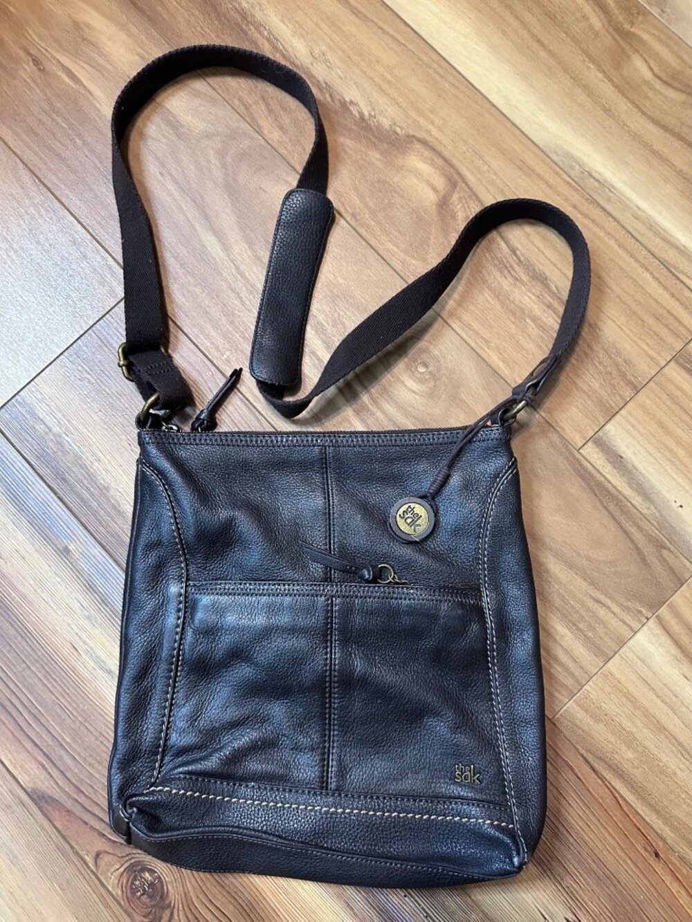 The Sak Black Leather Crossbody Bag Medium Shoulder Purse Boho Casual